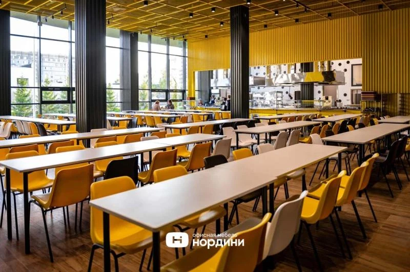 Школа № 165 по улице Бичурина