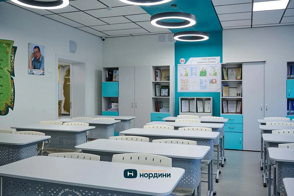 Школа в Апастово