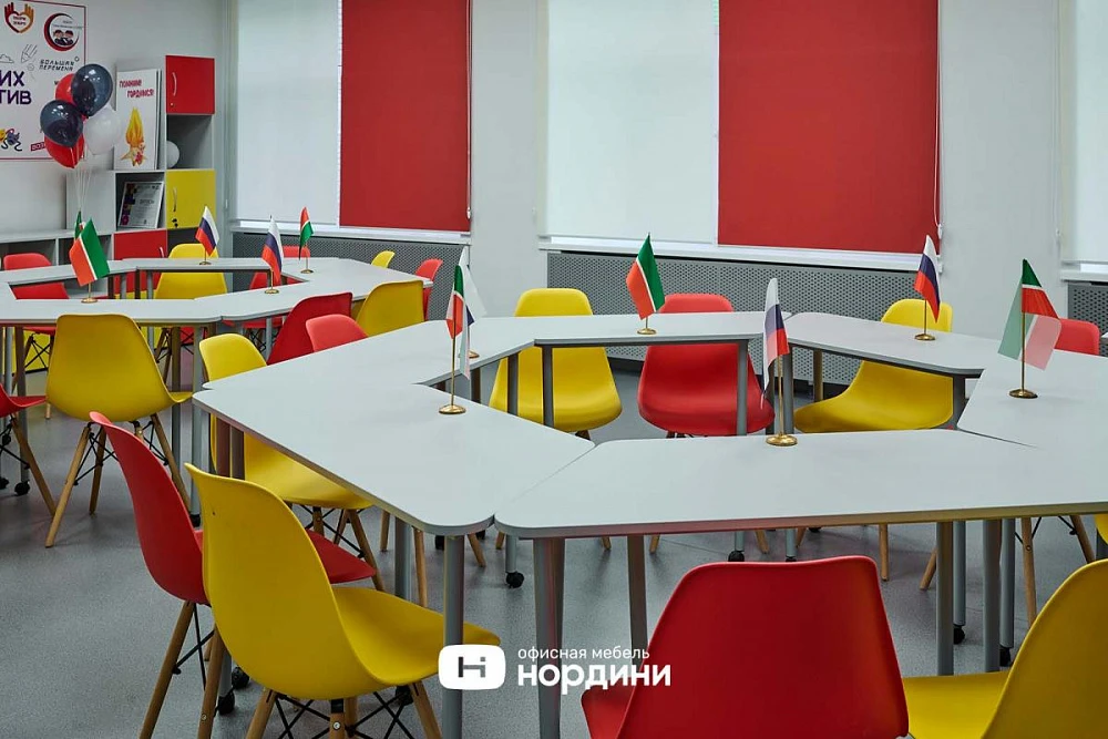 Школа в Апастово